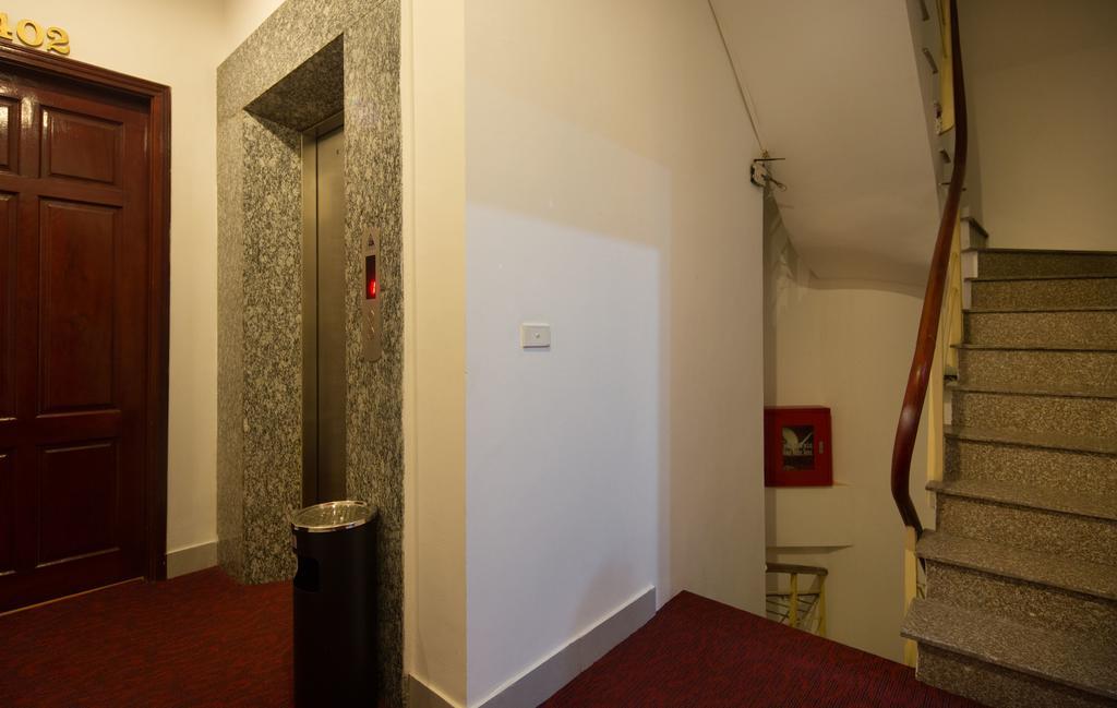 Brandi Hanoi Hotel Екстер'єр фото