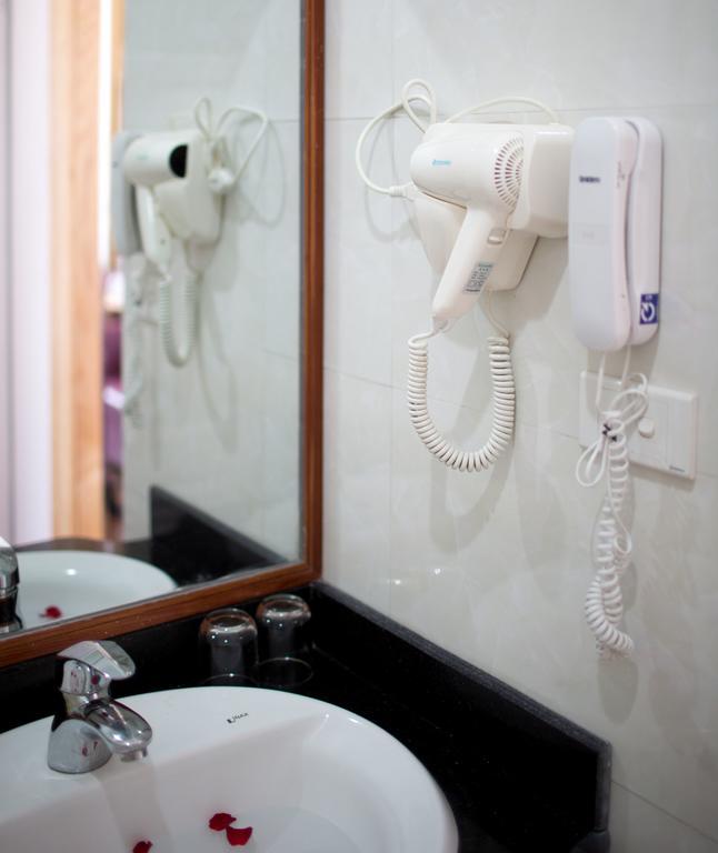 Brandi Hanoi Hotel Екстер'єр фото