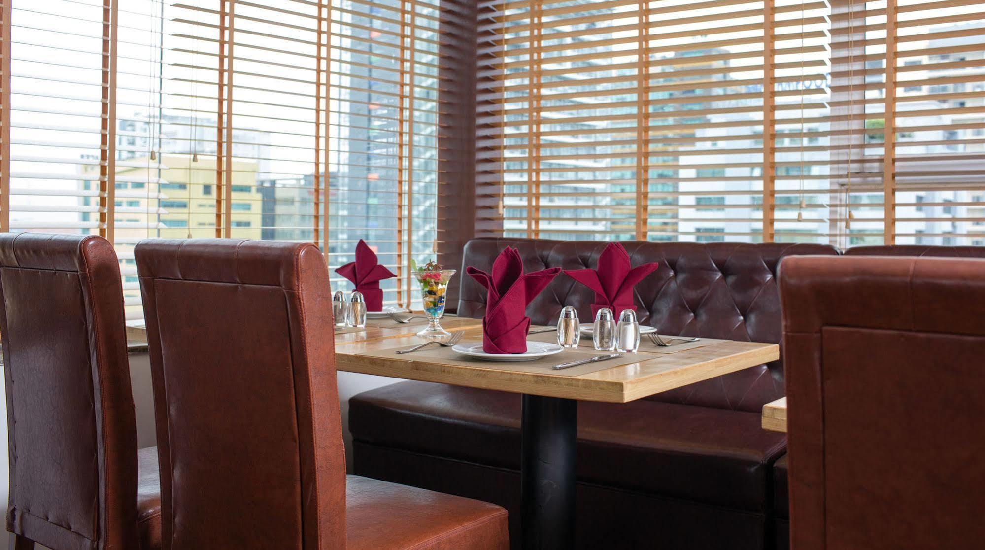 Brandi Hanoi Hotel Екстер'єр фото