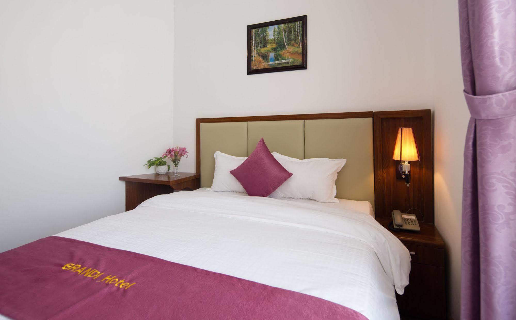 Brandi Hanoi Hotel Екстер'єр фото
